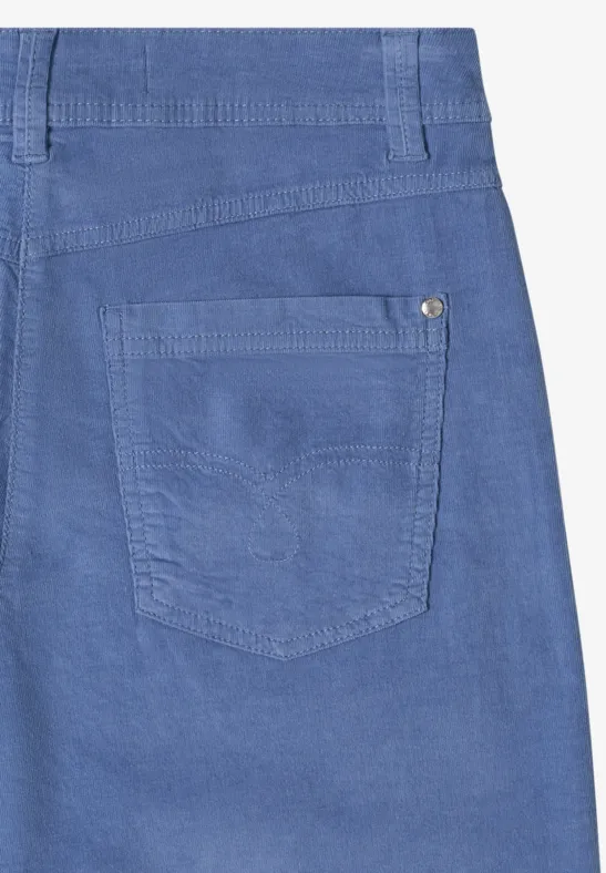 Cordhose mit weitem Bein