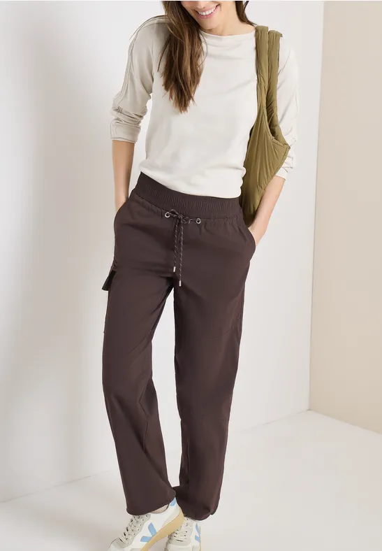 Damen Hose mit geradem Bein und hoher Taille