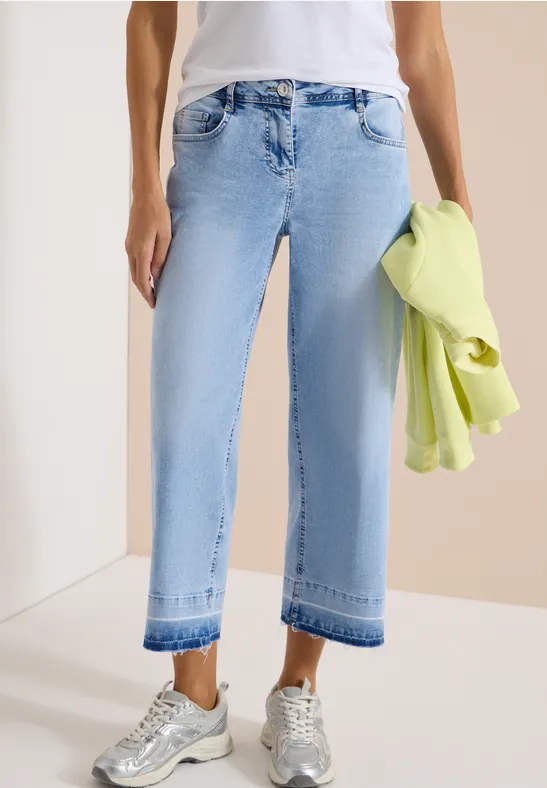 Weite Cropped Jeans mit geradem Bein