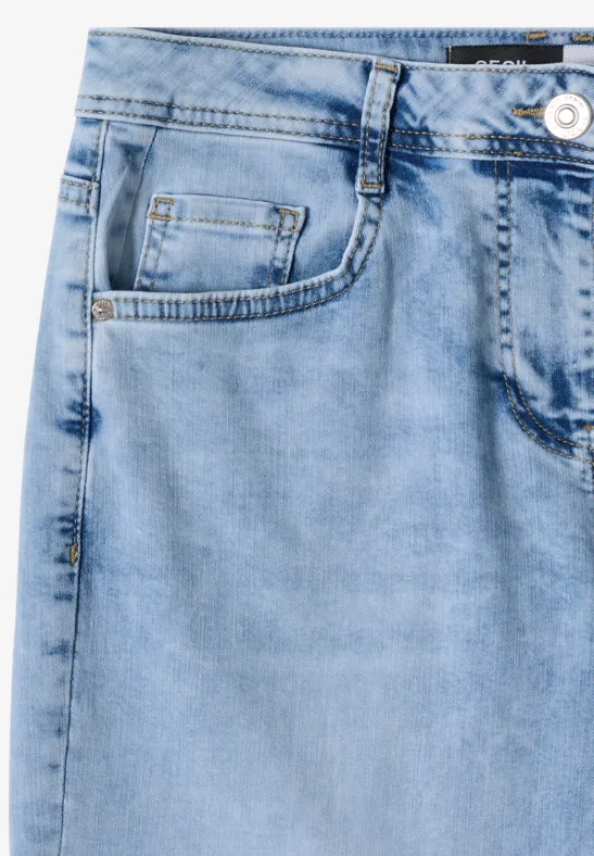 Weite Cropped Jeans mit geradem Bein