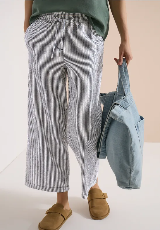 Gestreifte, weite, knöchellange Hose