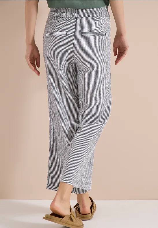 Gestreifte, weite, knöchellange Hose