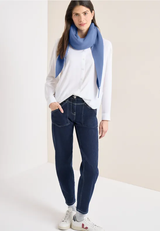 Einfarbiger Strickschal für Damen