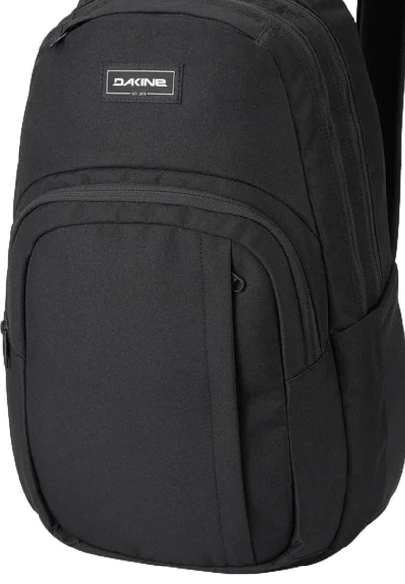 Klassischer schwarzer Alltagsrucksack