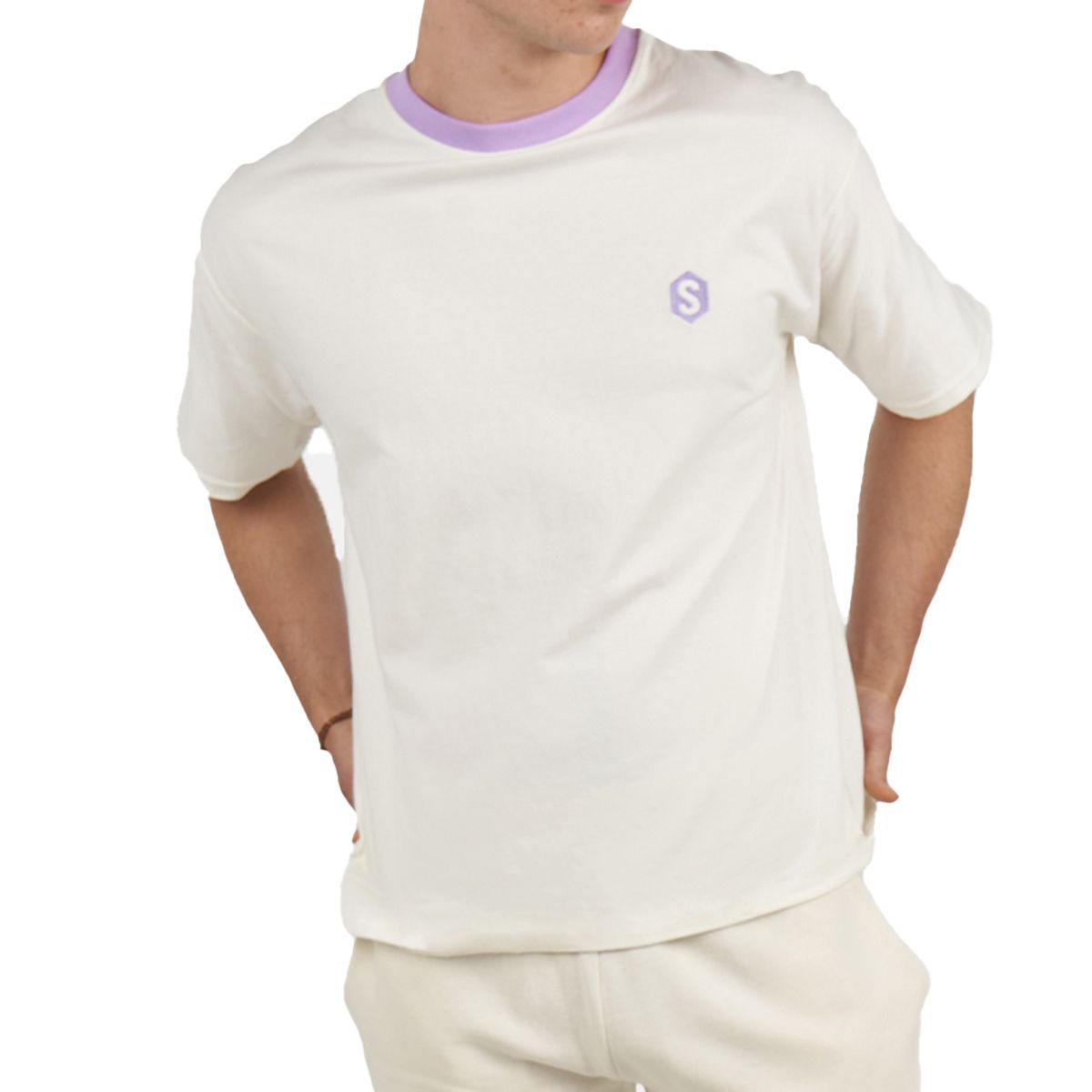 Oversized T-Shirt mit Kontrastkragen