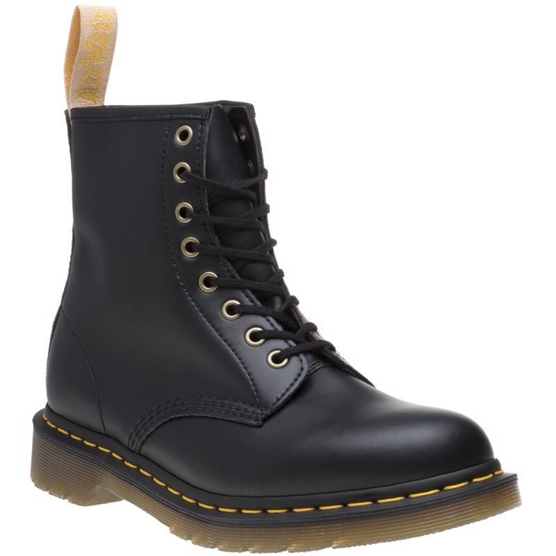 Vegane Schnürstiefel aus Lederimitat