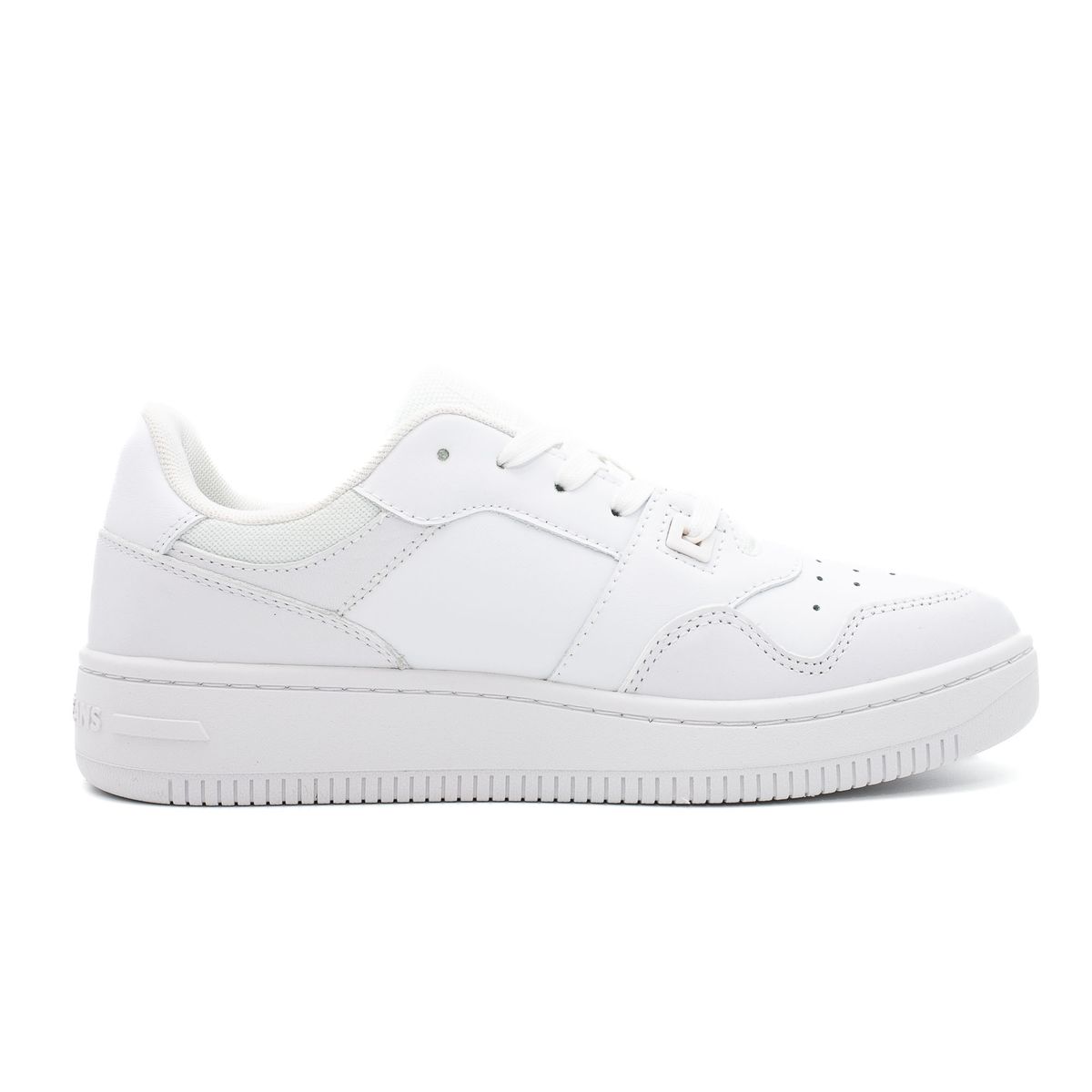 Retro-Basketball-Sneaker im Low-Top-Design