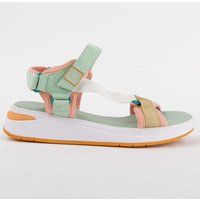 Sportliche Plateausandalen mit Riemen