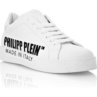 Minimalistische Low-Top-Sneakers aus Leder