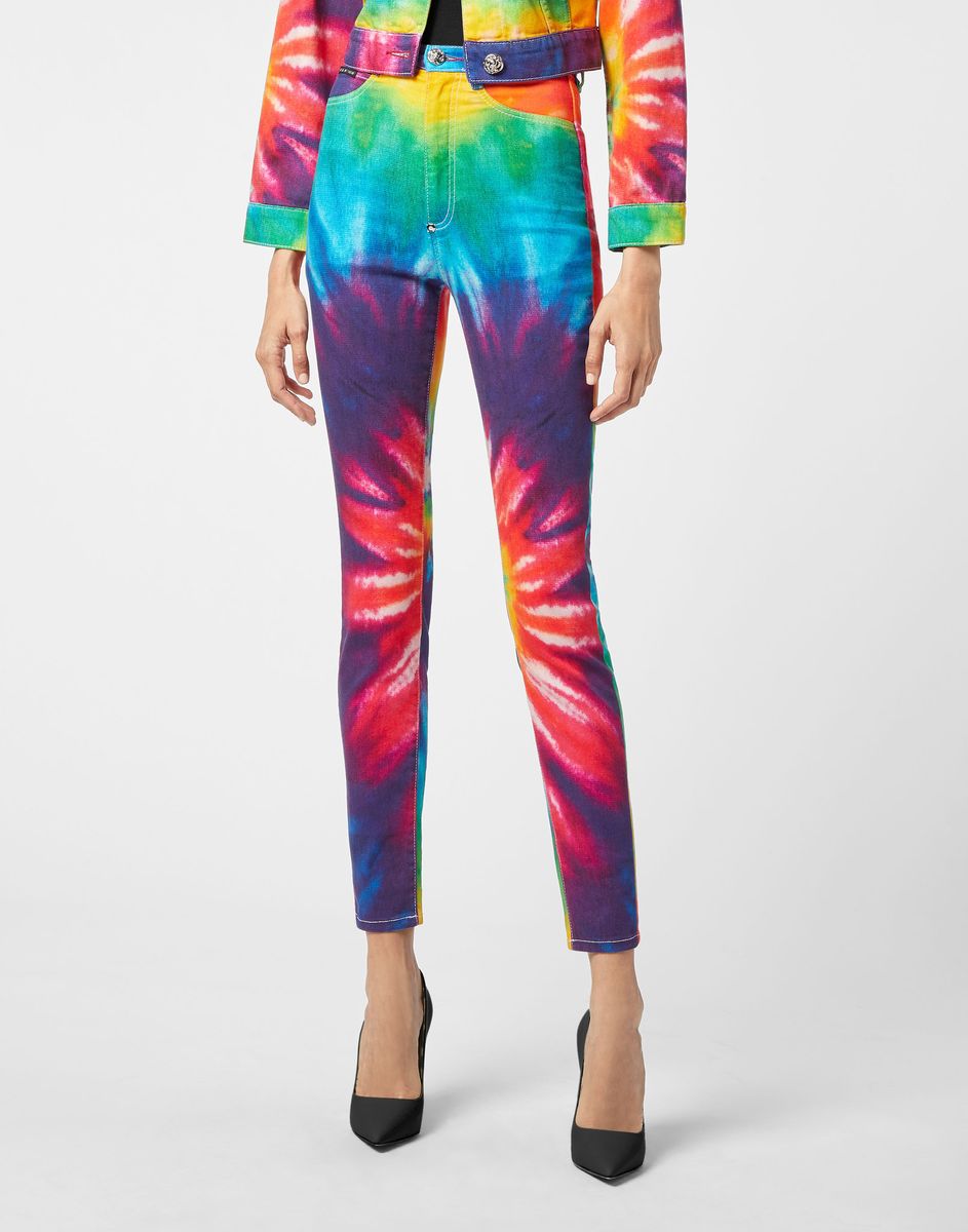 Jeggings aus Denim mit Batikmuster