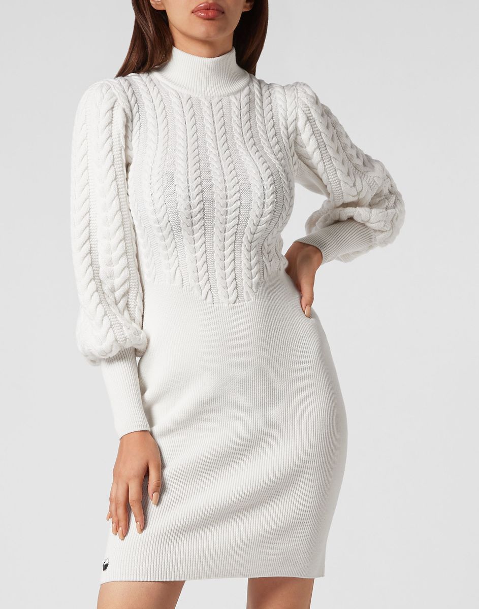 Zopfstrick-Rollkragen-Minikleid