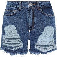 Hotpants aus Stone-Washed-Denim mit Fransen