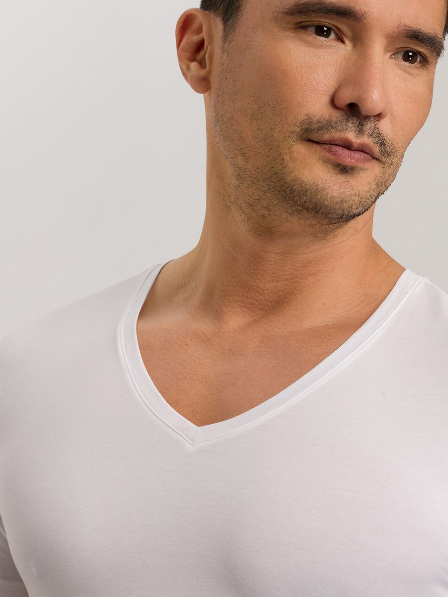 Klassisches V-Ausschnitt Baumwoll-T-Shirt