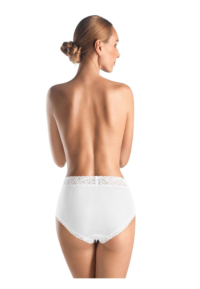 Elegante weiße, spitzenbesetzte Slips