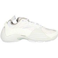 Monochrome Klobige Mode-Sneakers