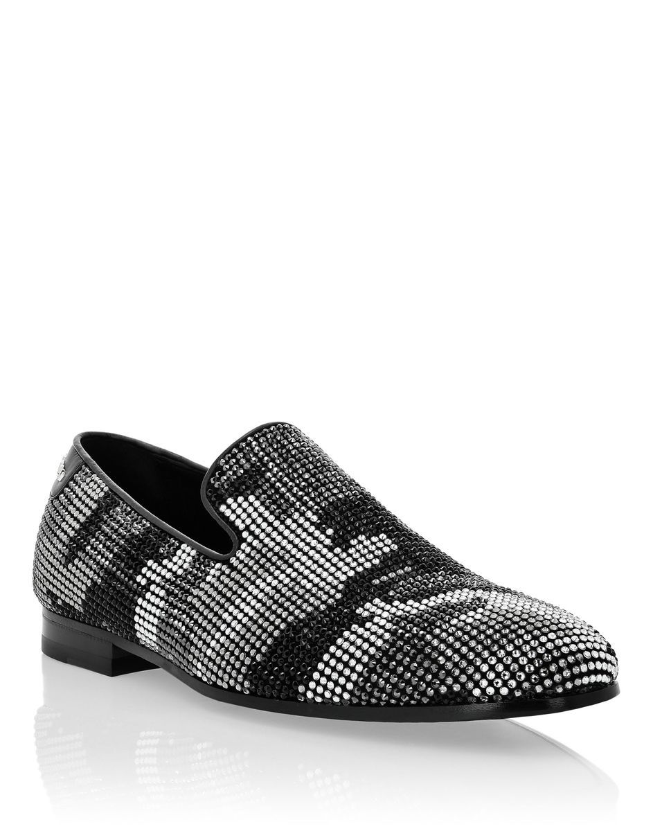 Mokassin mit Tarnmuster und Strass