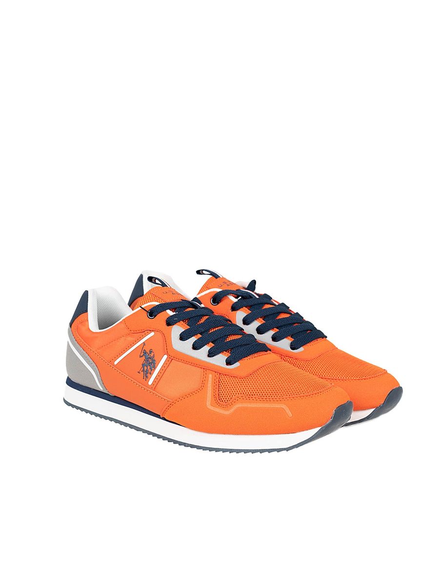 Sportlicher Sneaker im Retro-Stil
