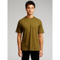 Übergroßes olivgrünes T-Shirt