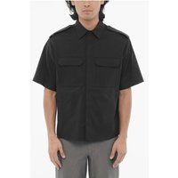 Schwarzes Kurzarm Utility-Hemd