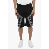 Modernistische Bermuda-Shorts mit Bandana-Print