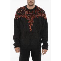 Schwarzer und roter Strickpullover mit Muster