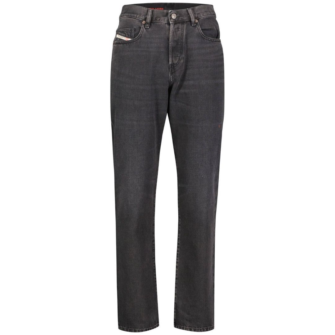 Jeans mit geradem Bein in schwarzem Denim