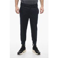 Schmal geschnittene Hose mit tiefem Bund