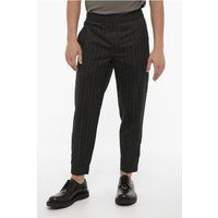 Schmal geschnittene Hose aus Wollmischung