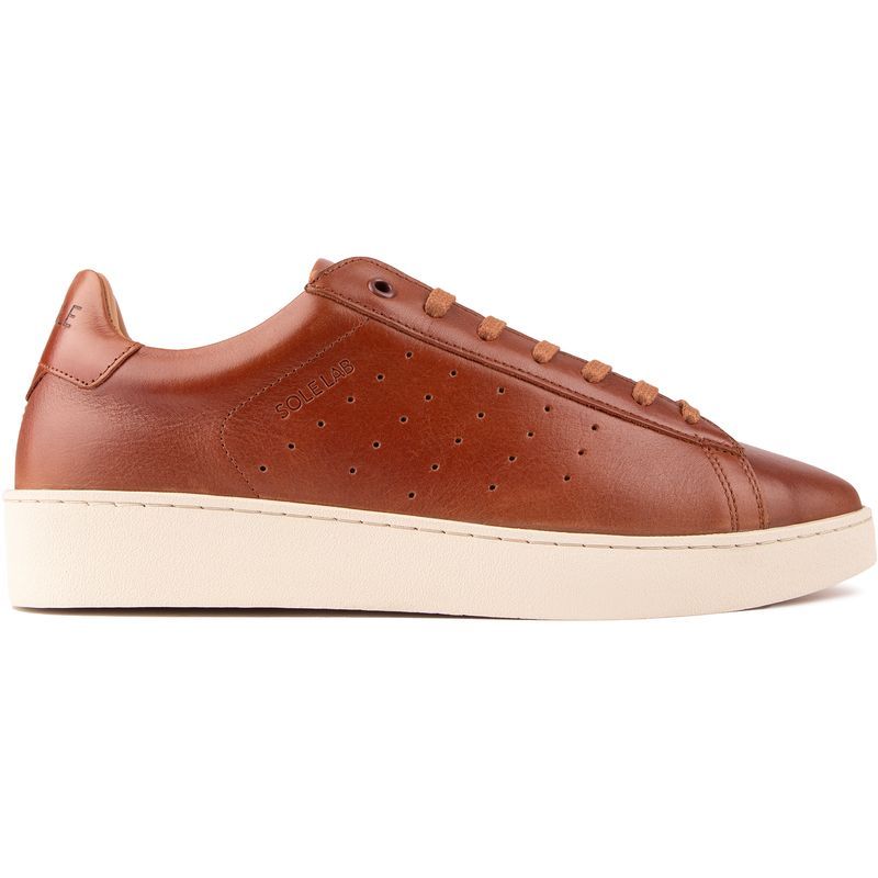 Minimalistische weiße Leder Court Sneakers