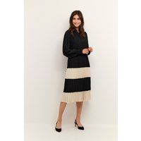 Elegantes gestreiftes Plissee-Midikleid