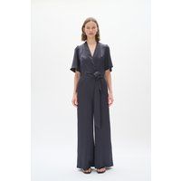 Eleganter Wickel-Jumpsuit mit weitem Bein