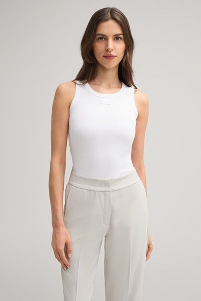 Geripptes Baumwoll-Tanktop Minimalistisches Design Monochromer Aufnäher Ärmellos Weiß