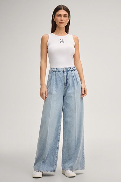 Geripptes Baumwoll-Tanktop Minimalistisches Design Monochromer Aufnäher Ärmellos Weiß