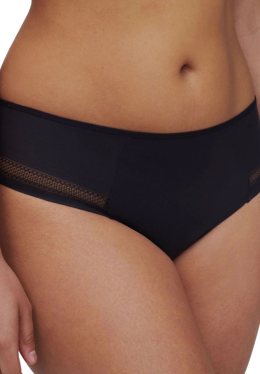 Bequeme, spitzenbesetzte Hüftslips