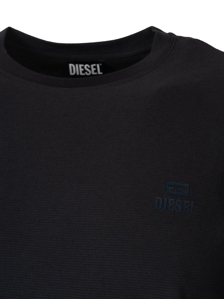 Klassisches Langarmshirt mit Rundhalsausschnitt