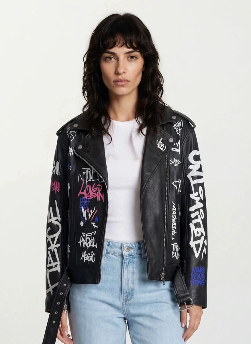 Biker-Lederjacke mit Graffiti-Print
