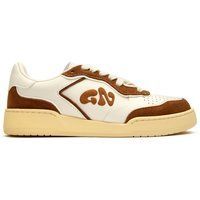 Braune und weiße Retro-Court-Sneakers