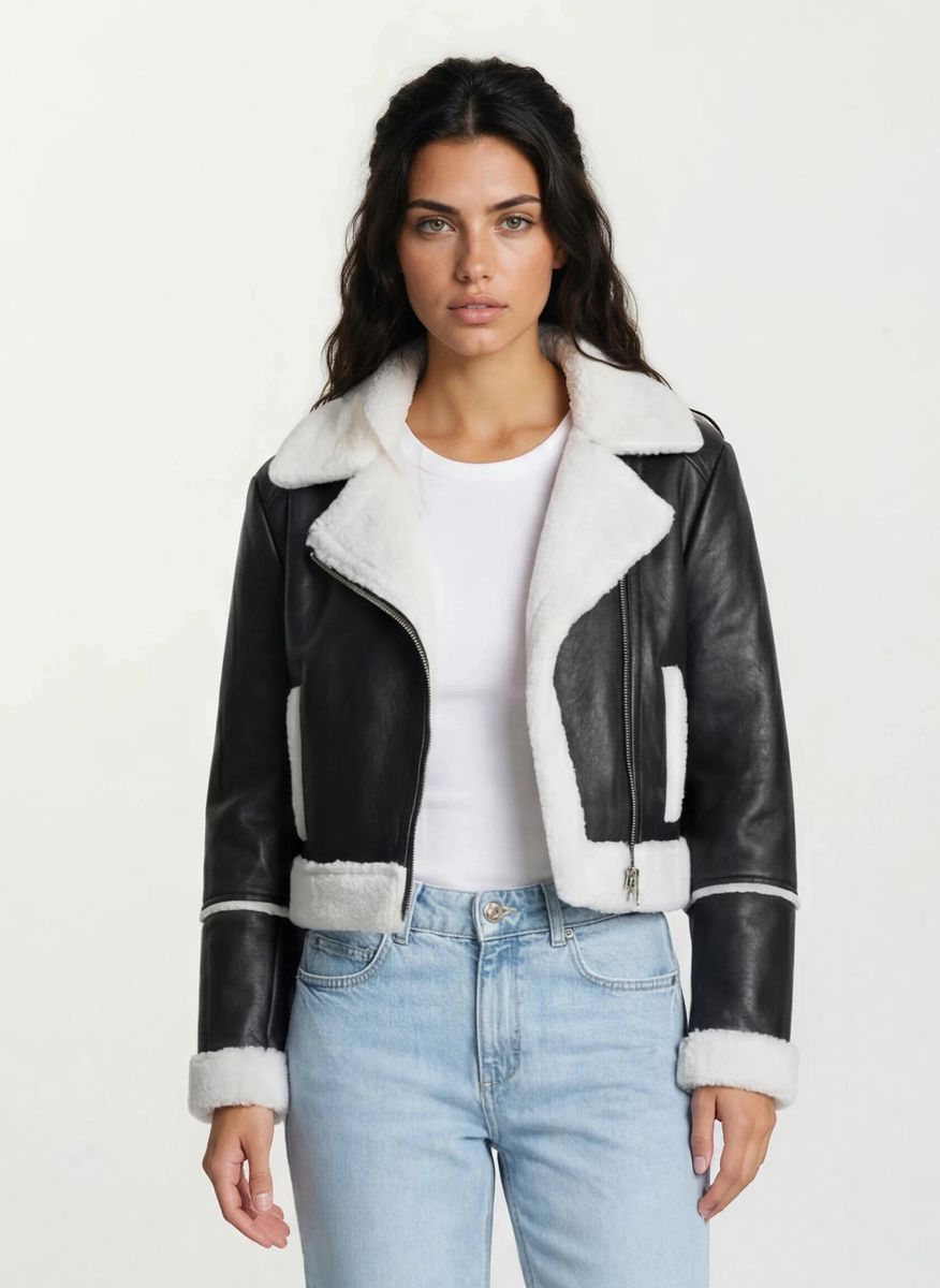 Kurze Pilotenjacke mit Teddyfell