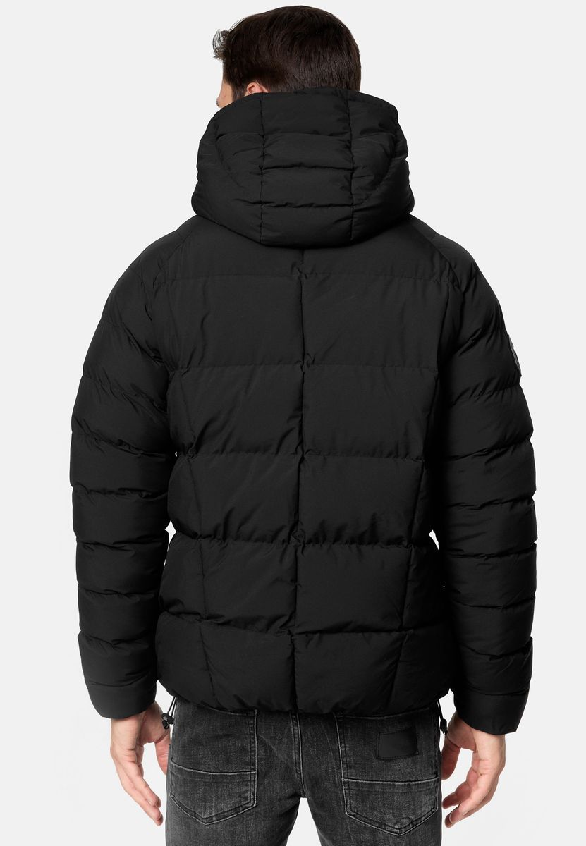 Urbane Steppjacke mit Kapuze