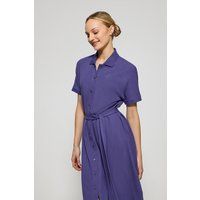 Midikleid mit Gürtel und Polokragen