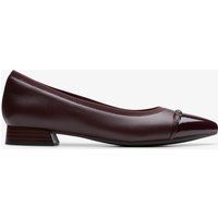 Elegante Ballerina mit spitzer Zehenpartie in Merlot