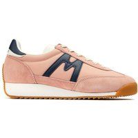 Sneaker im Heritage-Stil mit niedrigem Profil
