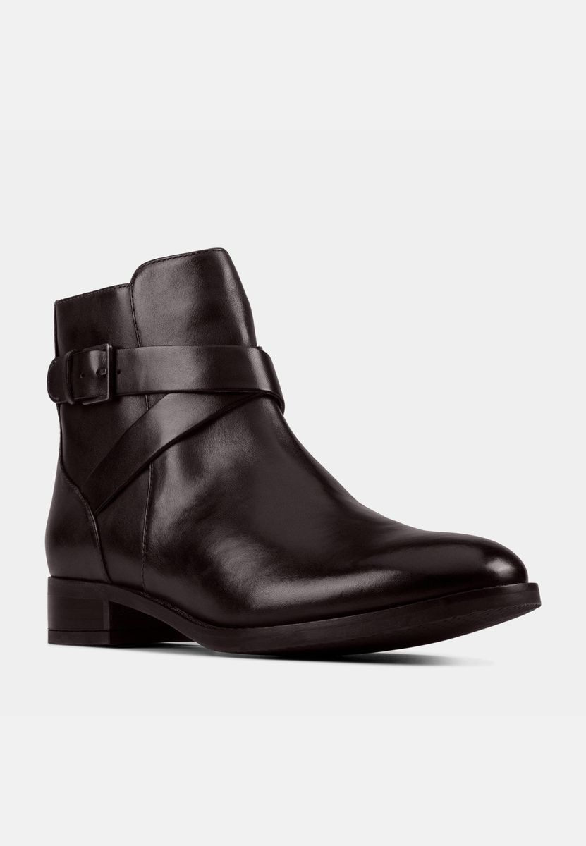 Klassische Lederstiefeletten mit Schnalle