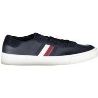 Klassischer Court Schuh mit Streifendetail