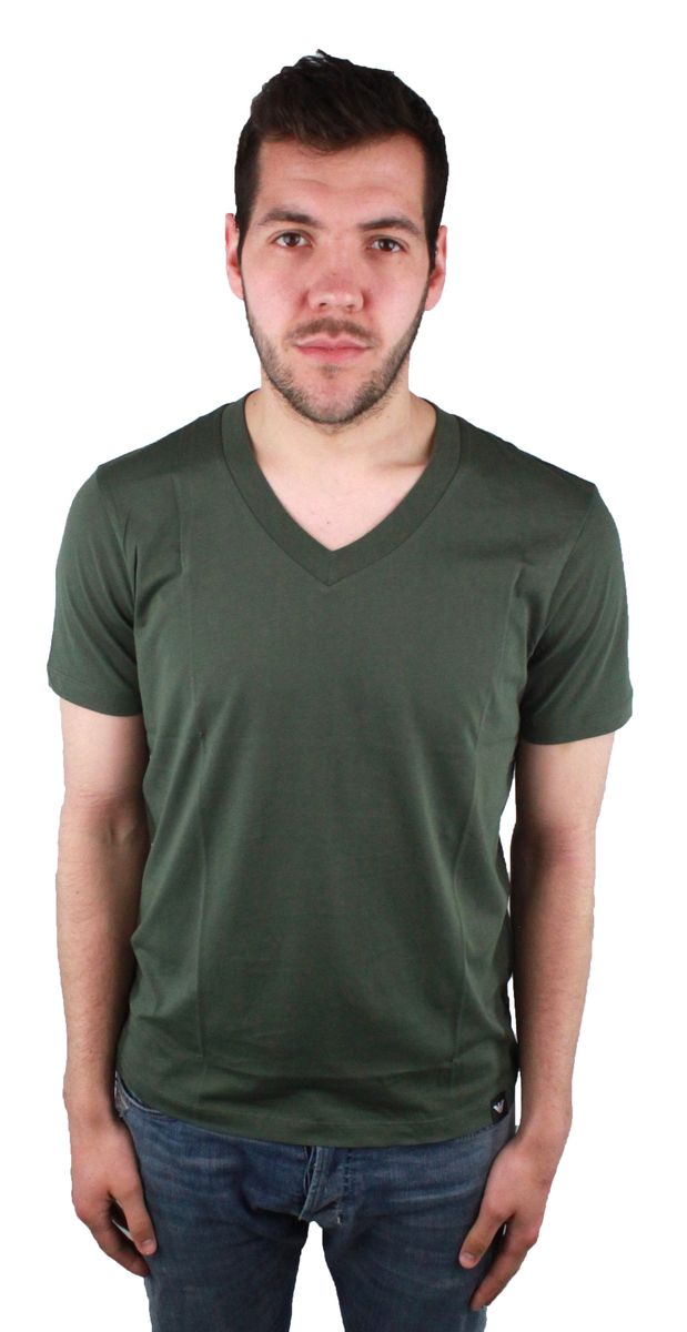 Olivgrünes T-Shirt mit V-Ausschnitt