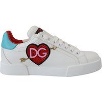 Sneakers aus Leder mit Herzapplikation