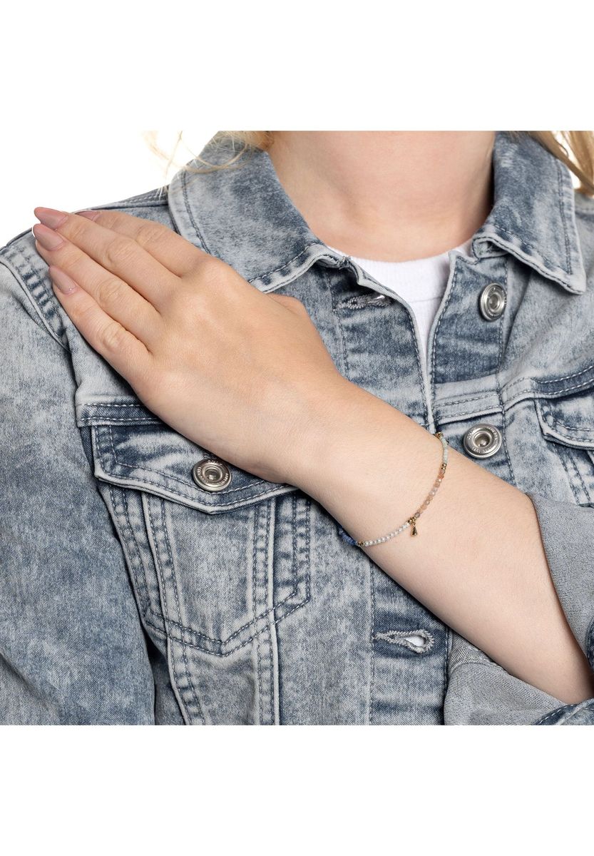 Zartes Perlenarmband mit Anhänger