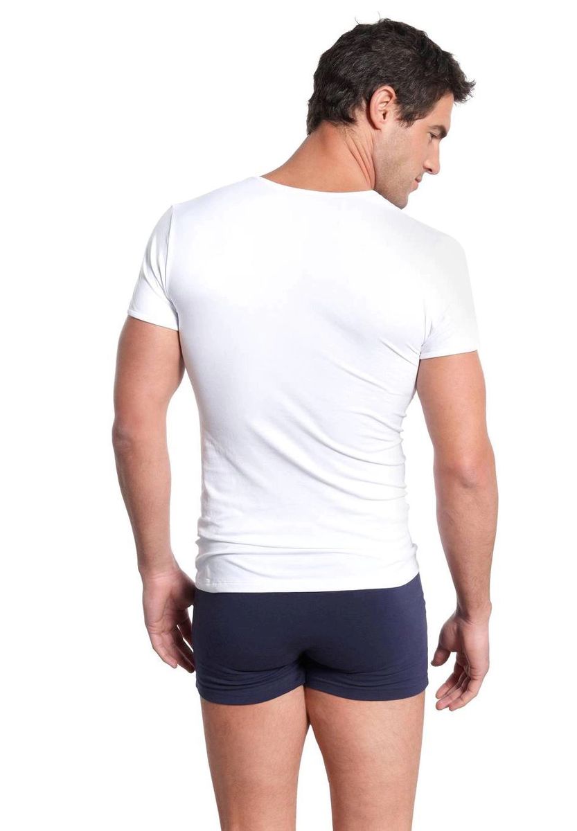 Figurbetontes Unterhemd mit V-Ausschnitt