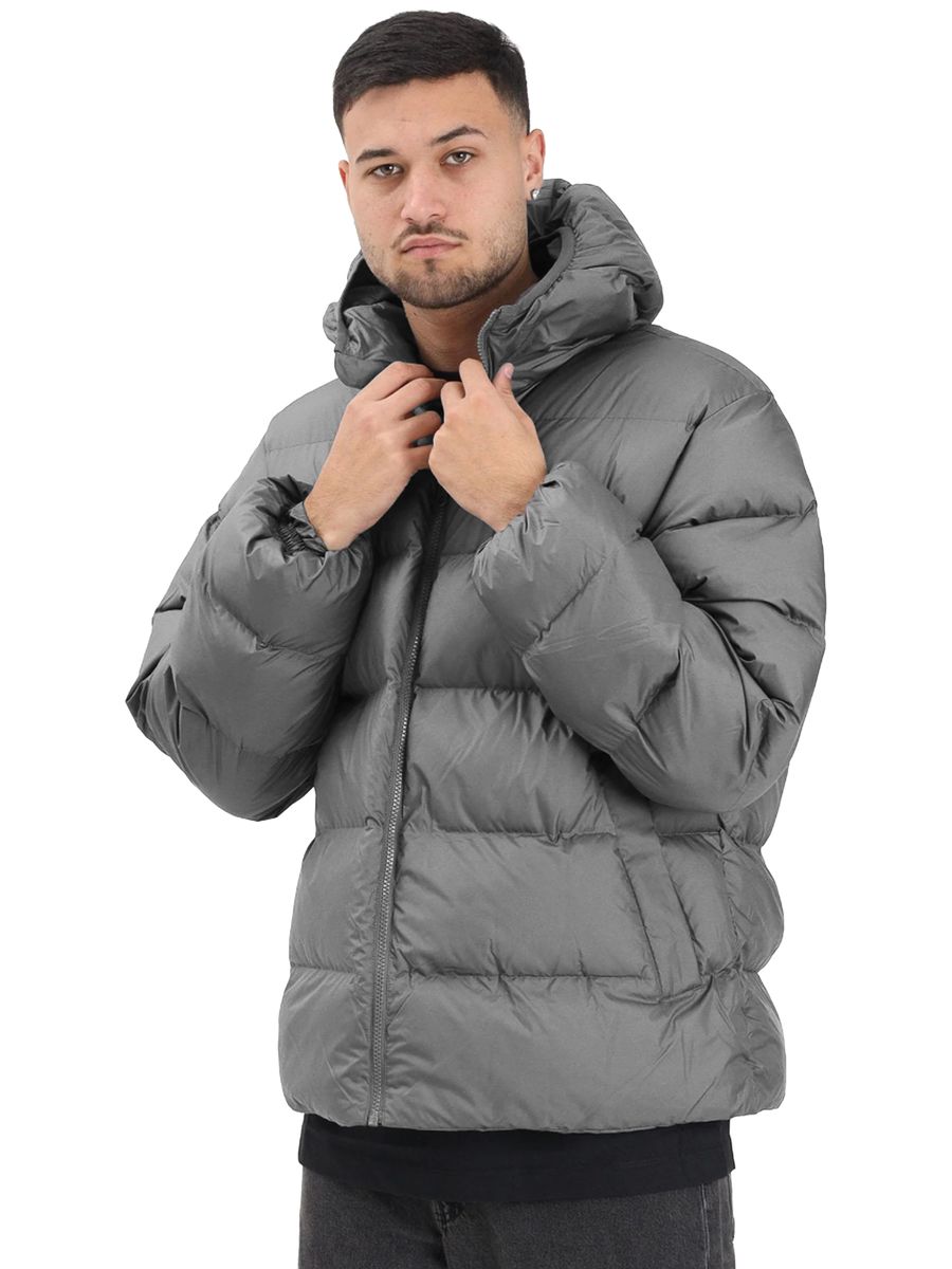 Minimalistische Pufferjacke mit Kapuze
