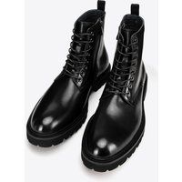 Schnürstiefel aus Leder